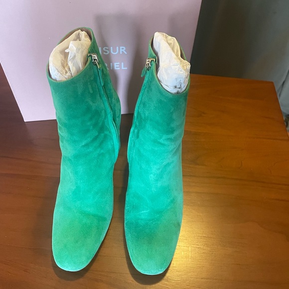 Mansur Gavriel Suede 95mm Ankle Boot - Verde - Picture 8 of 11